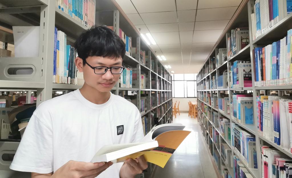 天博b综合体育官方app下载