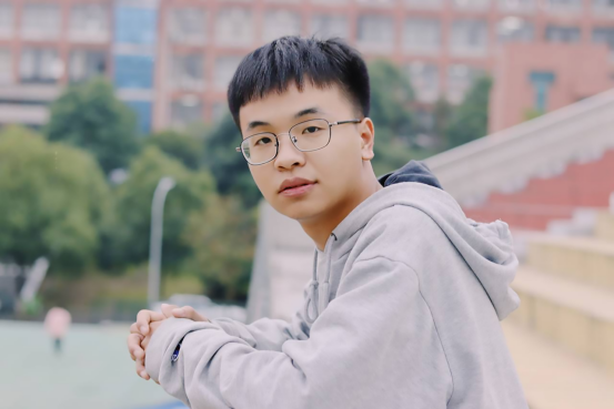 天博b综合体育官方app下载